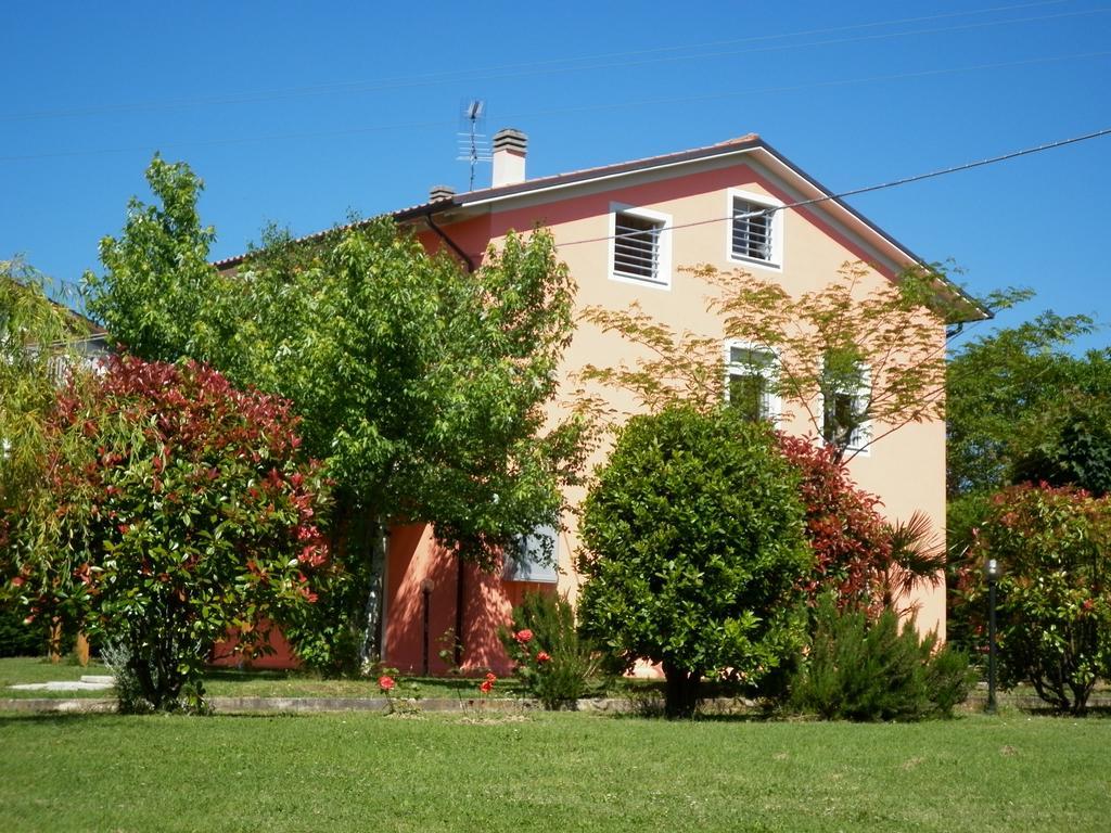 Villa Jolanda Fratte Rosa Habitación foto